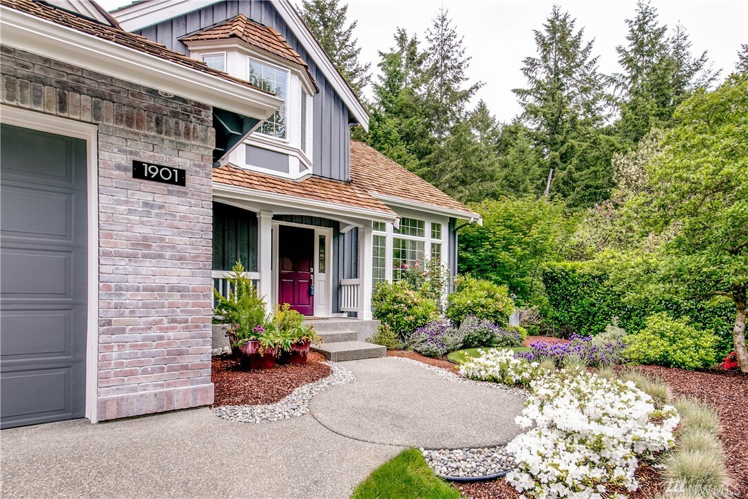 Property Photo: 1901 25th Street Ct NW WA 98335