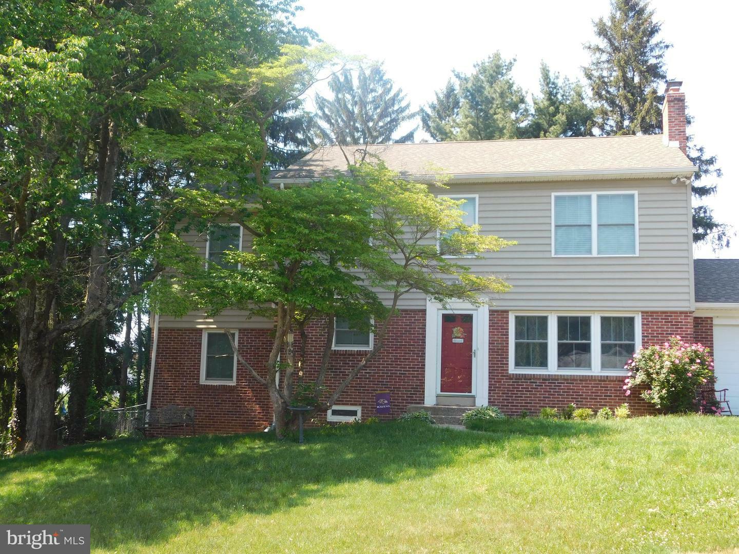 Property Photo:  717 Southern Road  PA 17403 