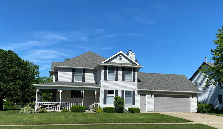 Property Photo: 1401 Carrie Avenue IL 61068