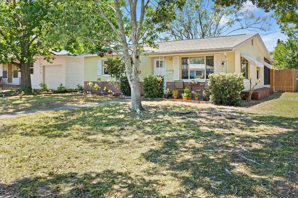 Property Photo: 4932 20th Avenue N FL 33710