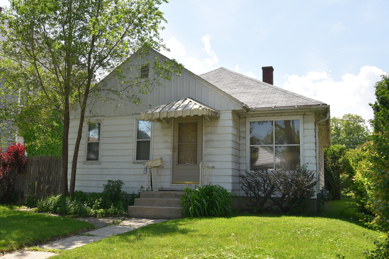 Property Photo:  3007 S 9th Pl  WI 53215 