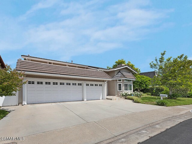 Property Photo:  6348 Wynne Avenue  CA 91335 