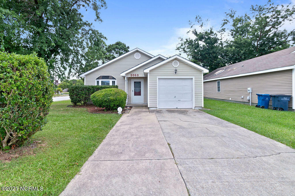 Property Photo: 2050 Foxhorn Road NC 28546