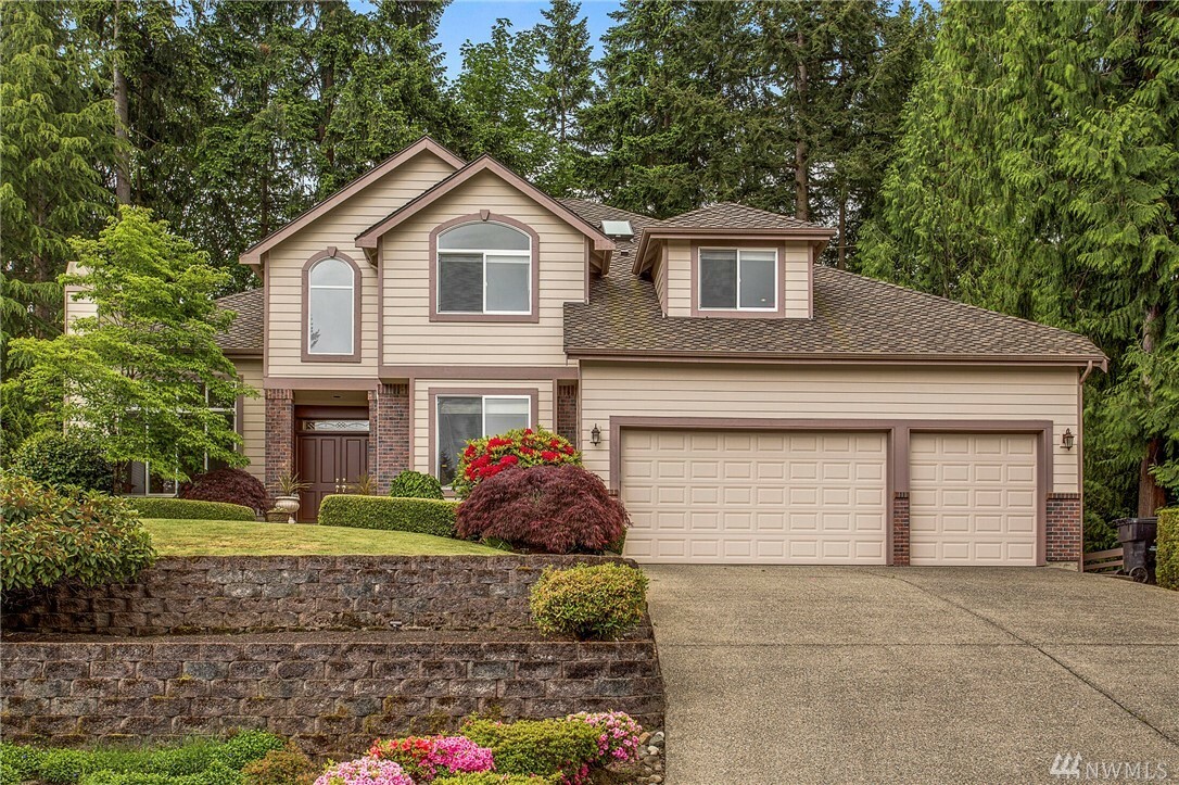 Property Photo:  17307 NE 26th Ct  WA 98052 