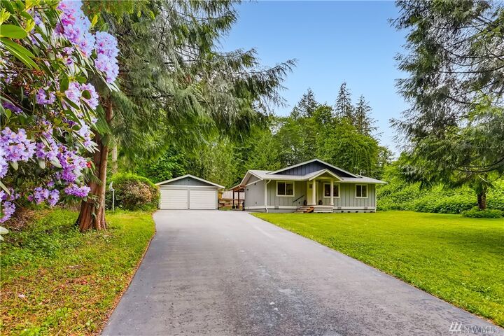 Property Photo:  16647 194th Ave SE  WA 98058 