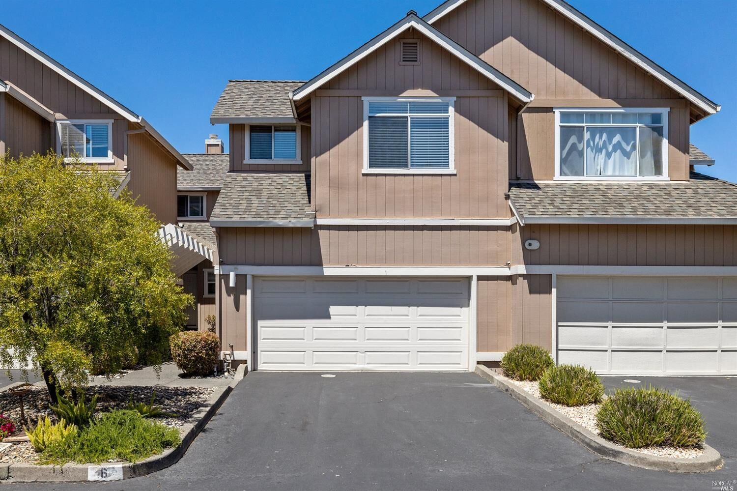 Property Photo:  6 Heron Court  CA 94901 