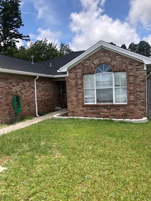 Property Photo:  501 Schneider Drive  FL 32547 