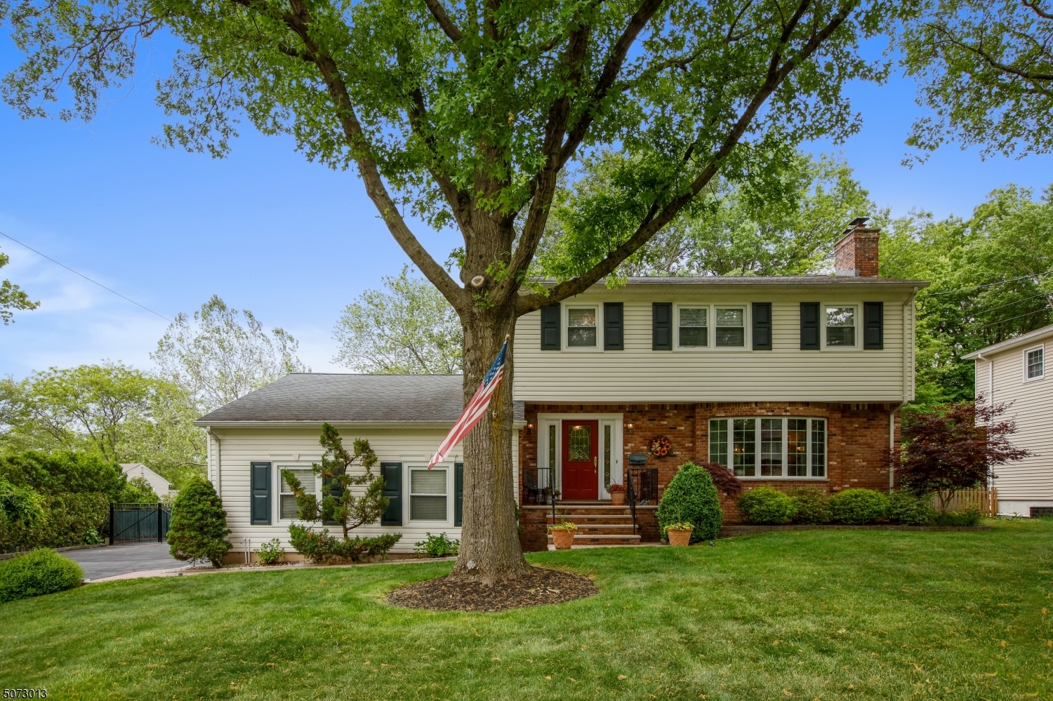 Property Photo:  294 Union Ave  NJ 07974 