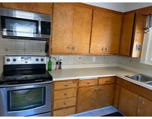 Property Photo: 14 Shakespeare Rd MA 02451