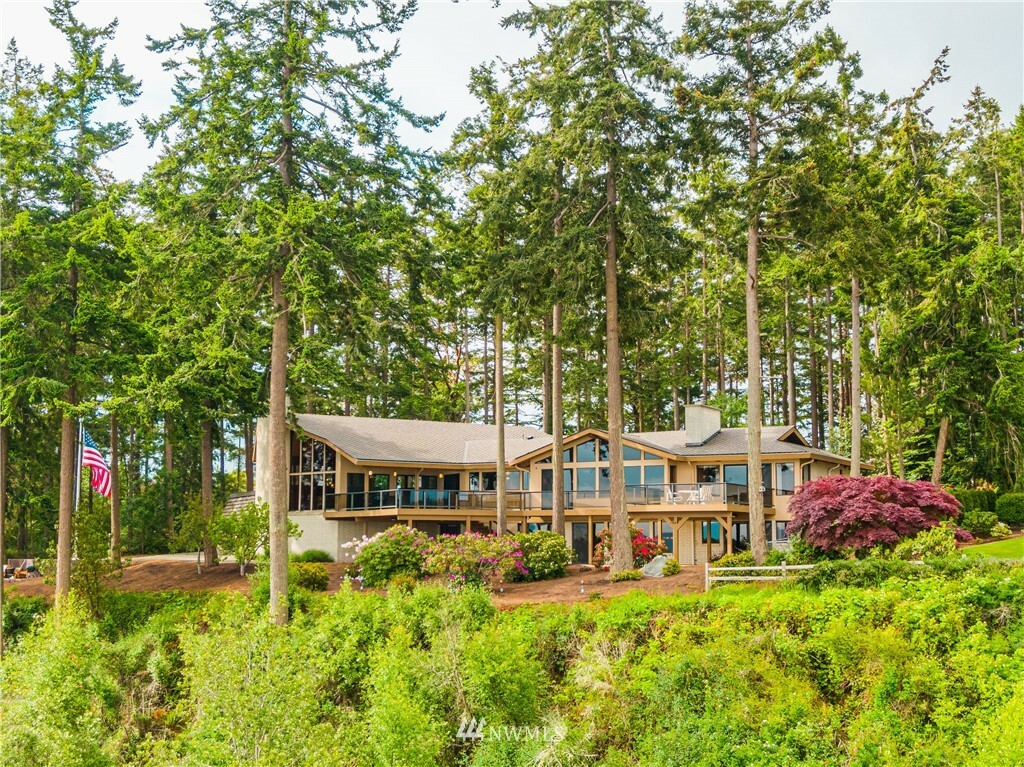 Property Photo:  1532 Scenic Heights Road  WA 98277 