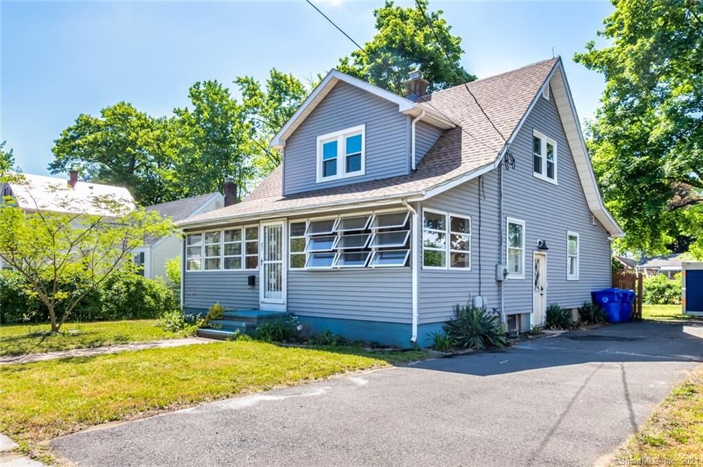 Property Photo:  81 Whiting Road  CT 06118 