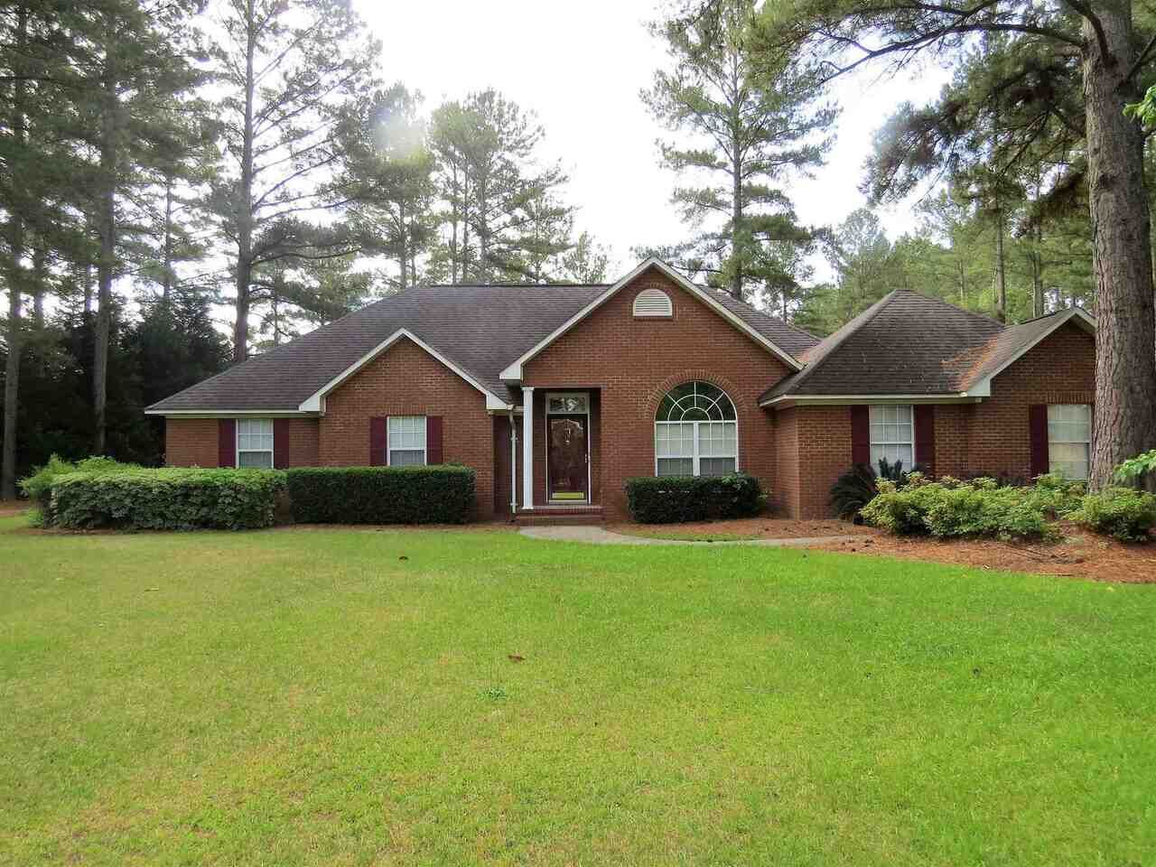 Property Photo:  205 Fairfield Court  GA 31021 