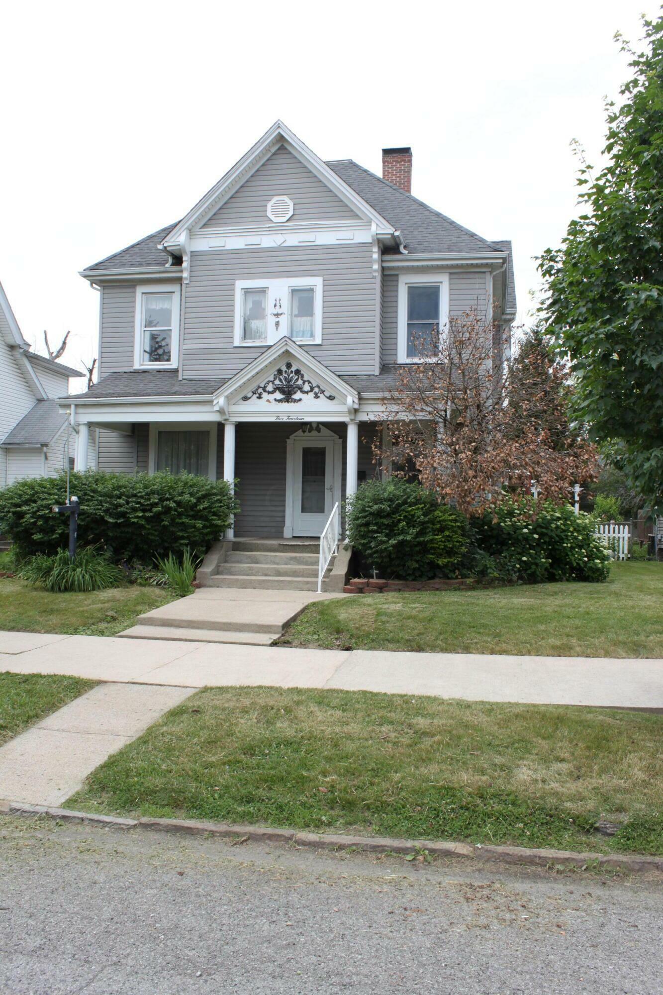 Property Photo:  514 E Market Street  OH 43160 