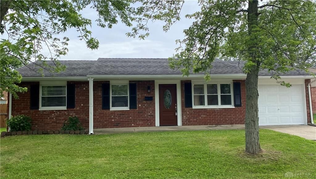Property Photo: 1629 Haverhill Drive OH 45356