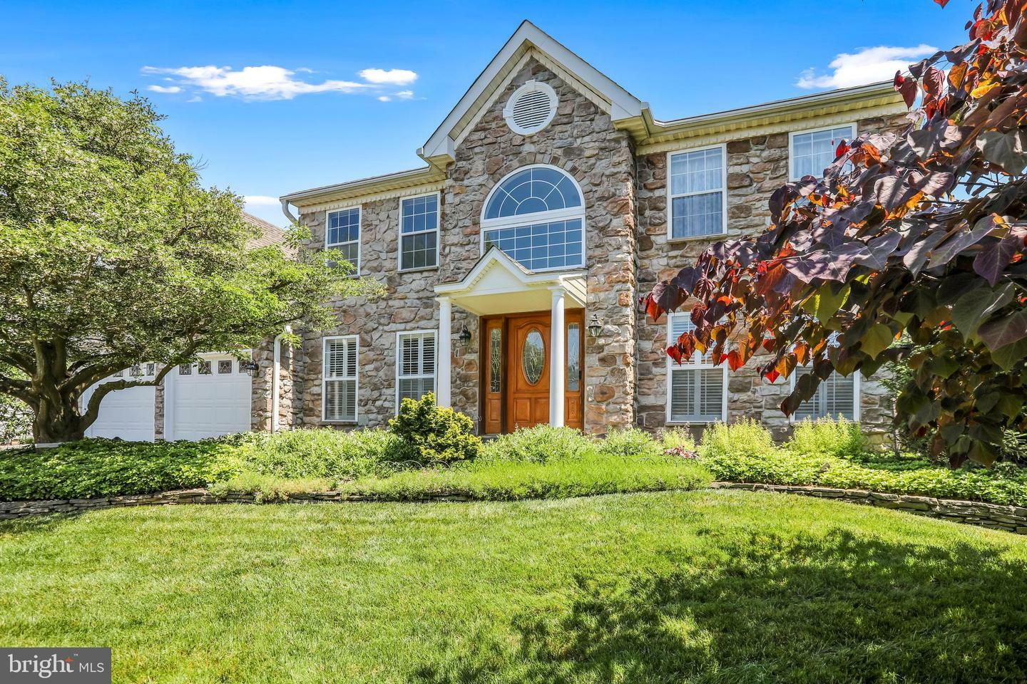 Property Photo:  3963 Amberton Court  PA 18902 