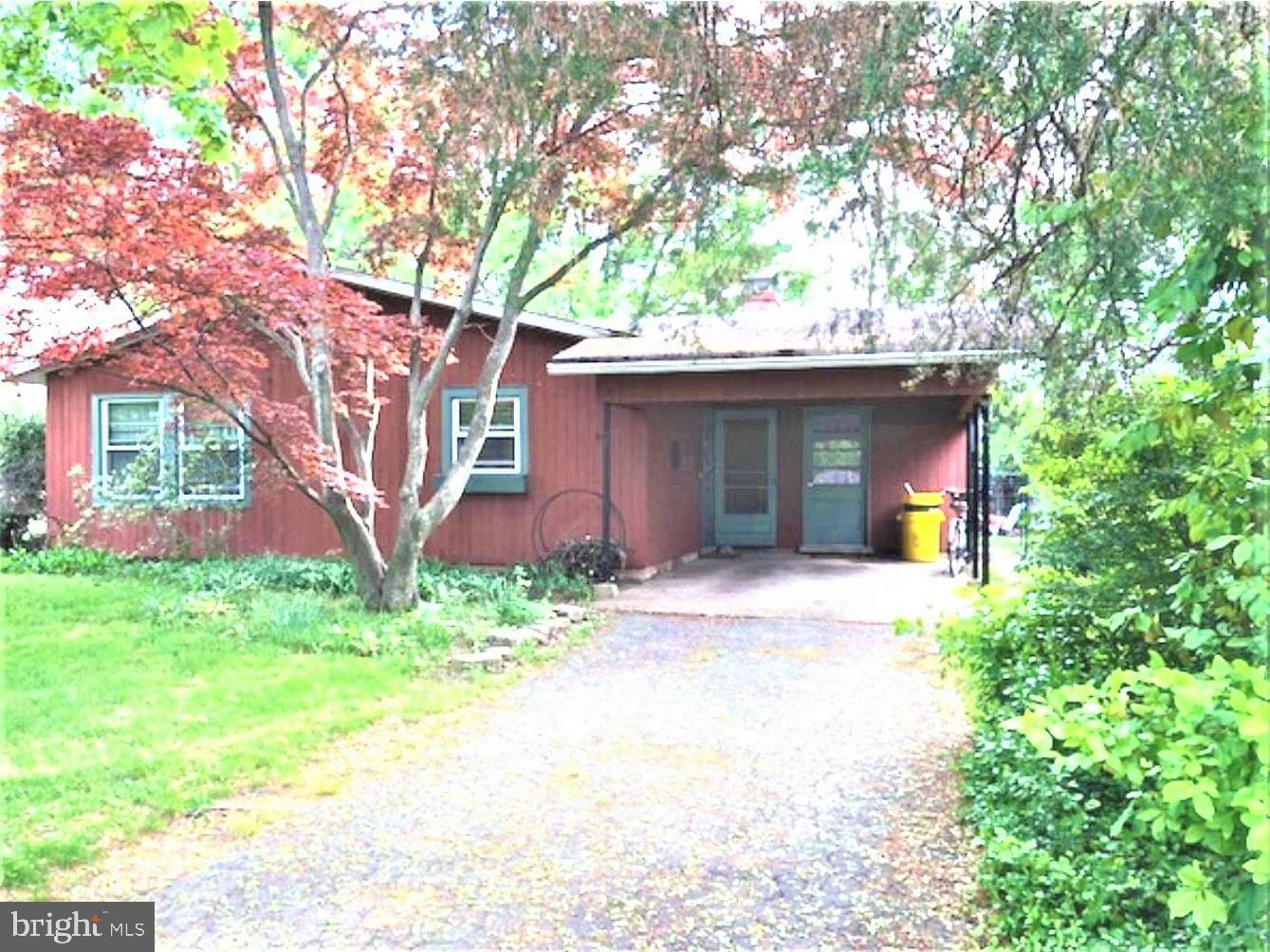 Property Photo:  206 Linden Lane  NJ 08540 