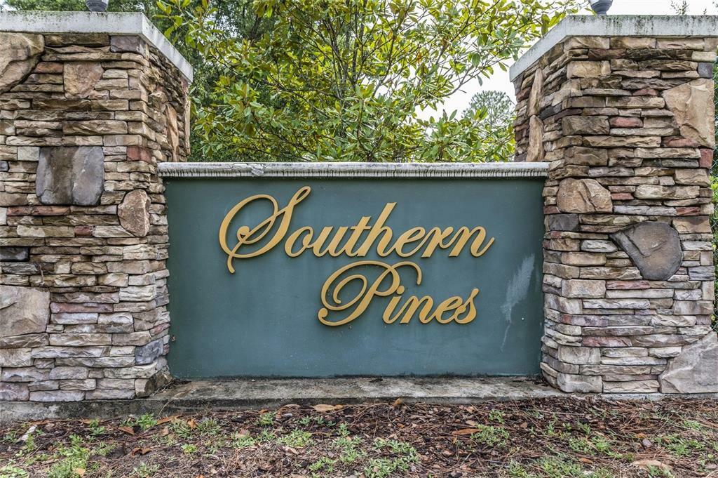 Property Photo:  8160 Southern Pines Drive 8160  FL 34601 