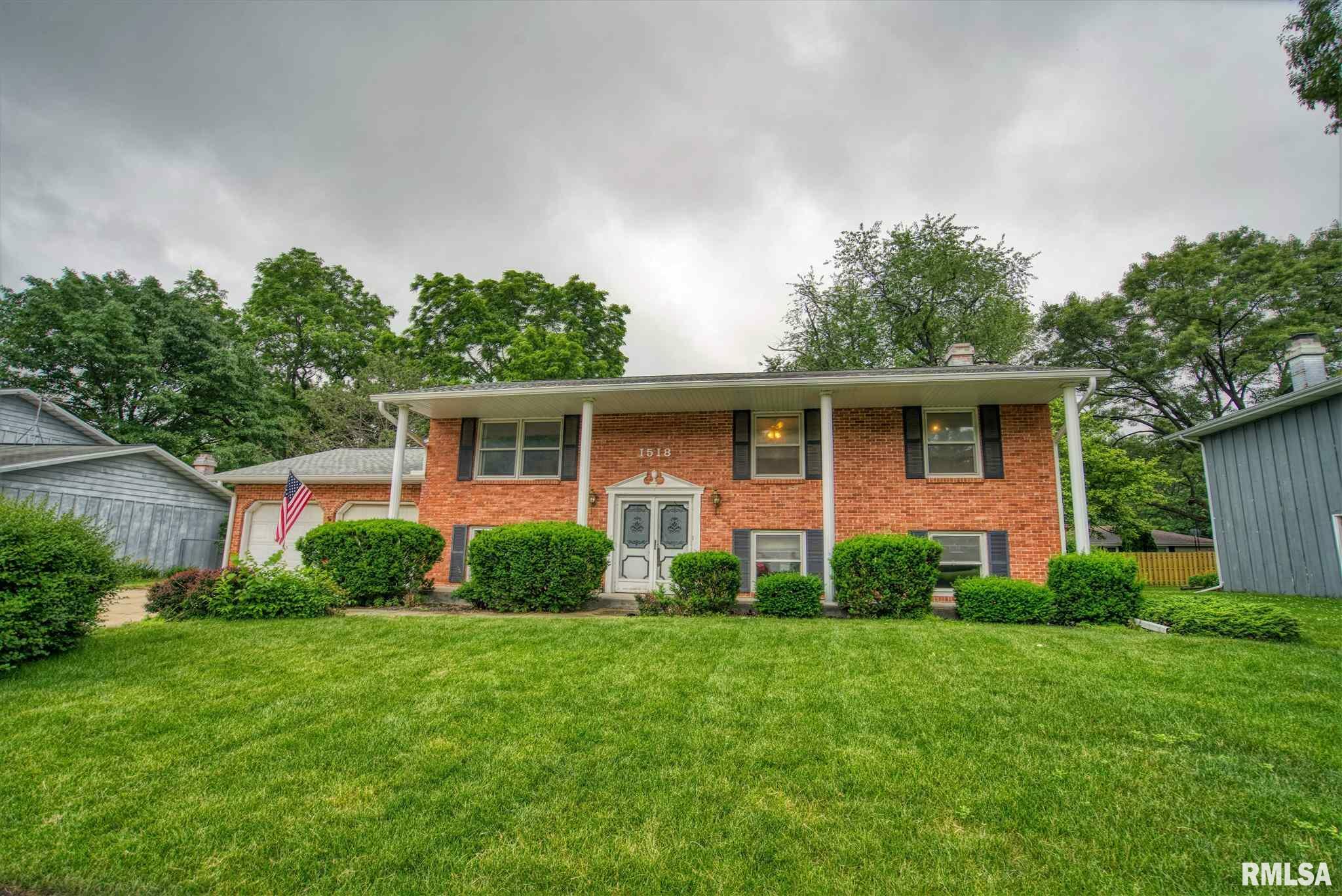 Property Photo:  1518 W Grandridge  IL 61525 