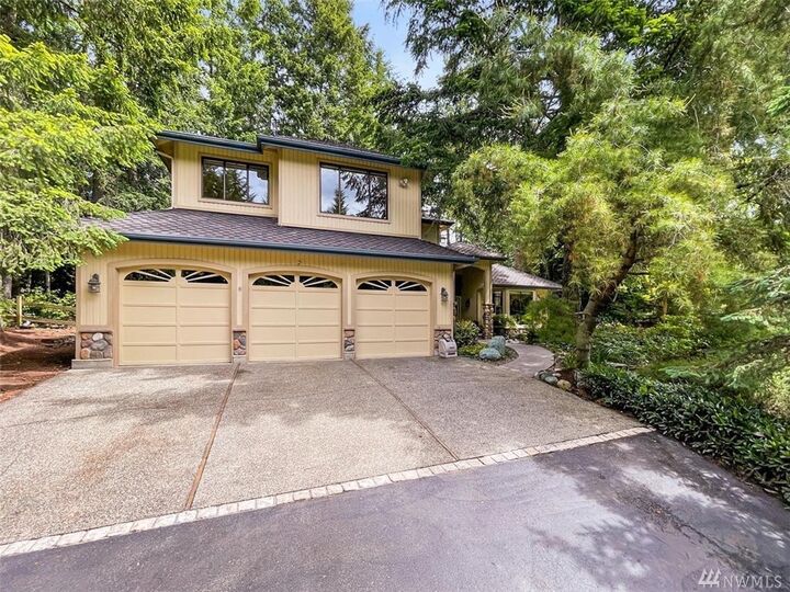 Property Photo:  26206 SE 31st Street  WA 98075 