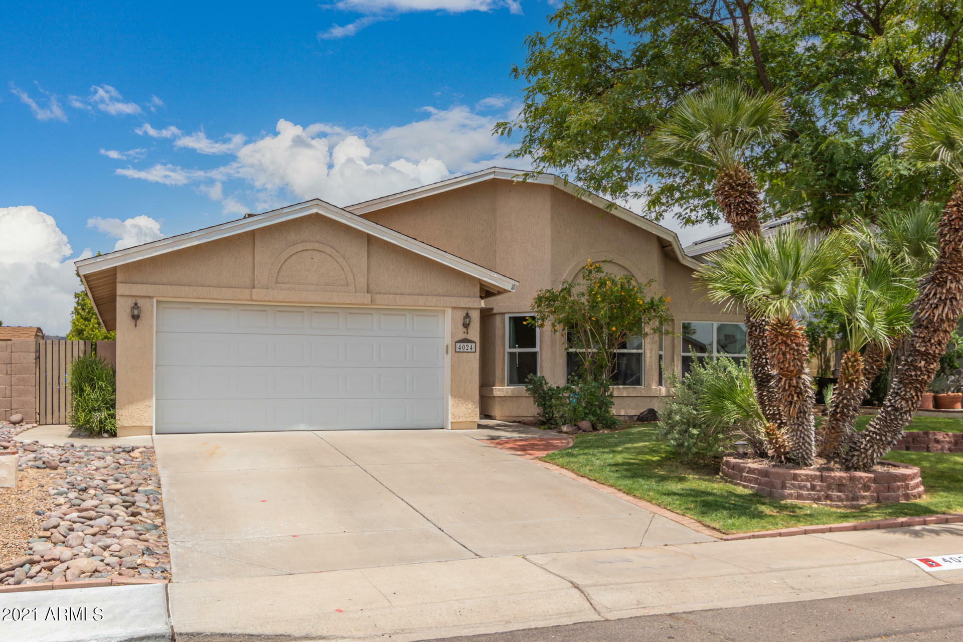 Property Photo: 4024 W Cielo Grande Road AZ 85310