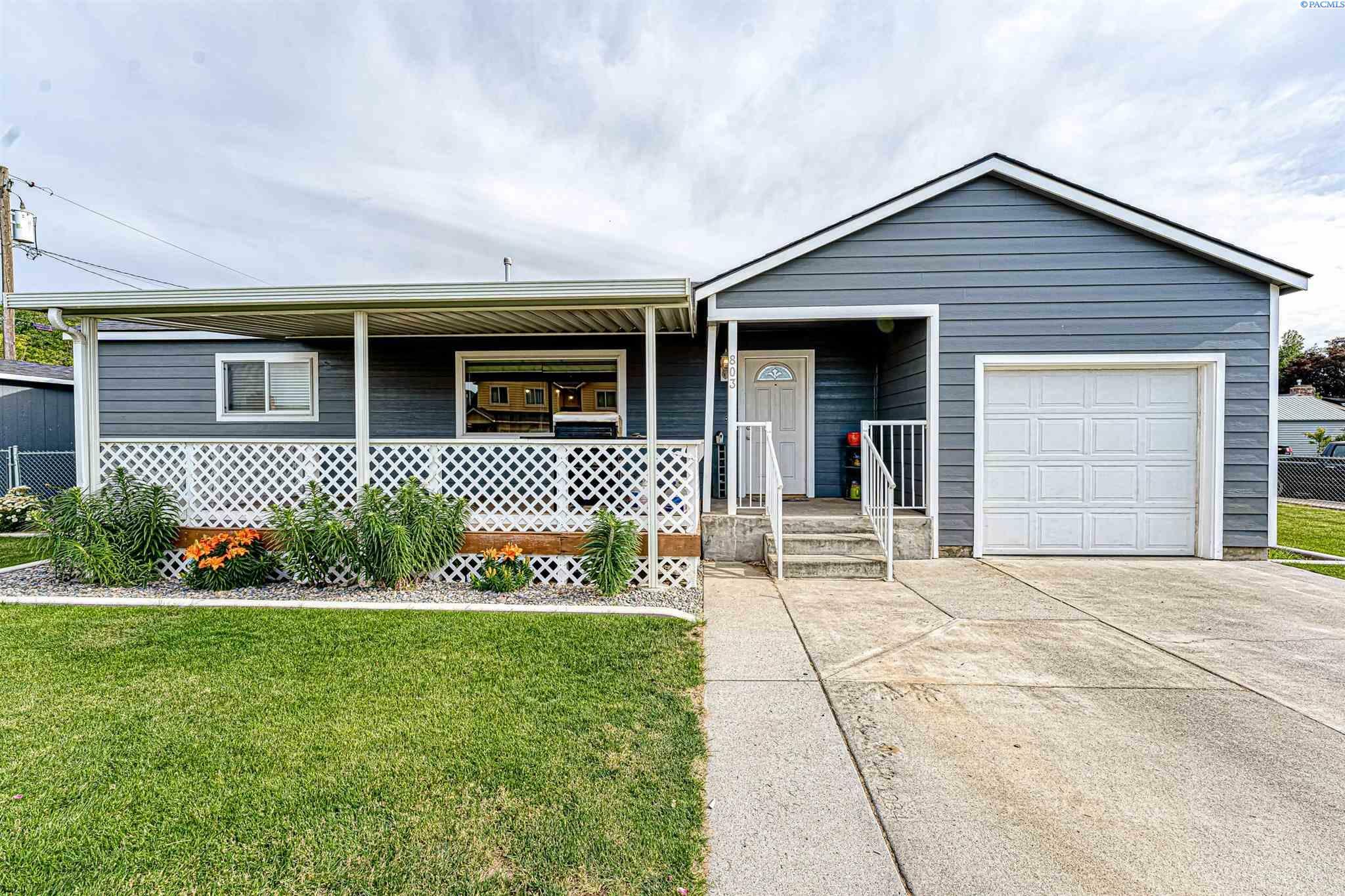 Property Photo:  803 W Grand Ronde  WA 99336 