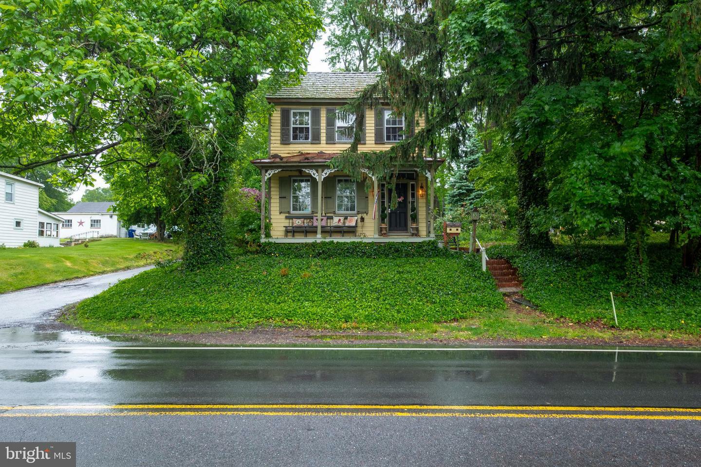 Property Photo:  230 Mill Street  NJ 08060 