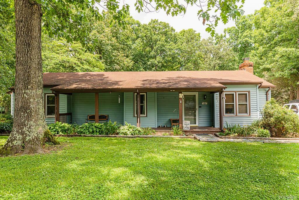 Property Photo:  7648 Robinwood Drive  VA 23832 