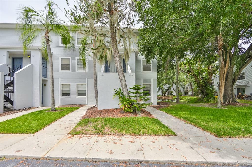 Property Photo:  7120 Waterside Drive 106  FL 33617 