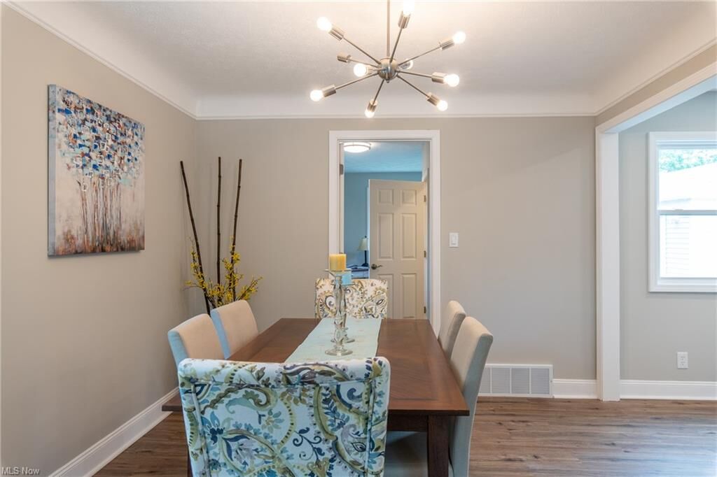 Property Photo:  1187 Gordon Road  OH 44124 