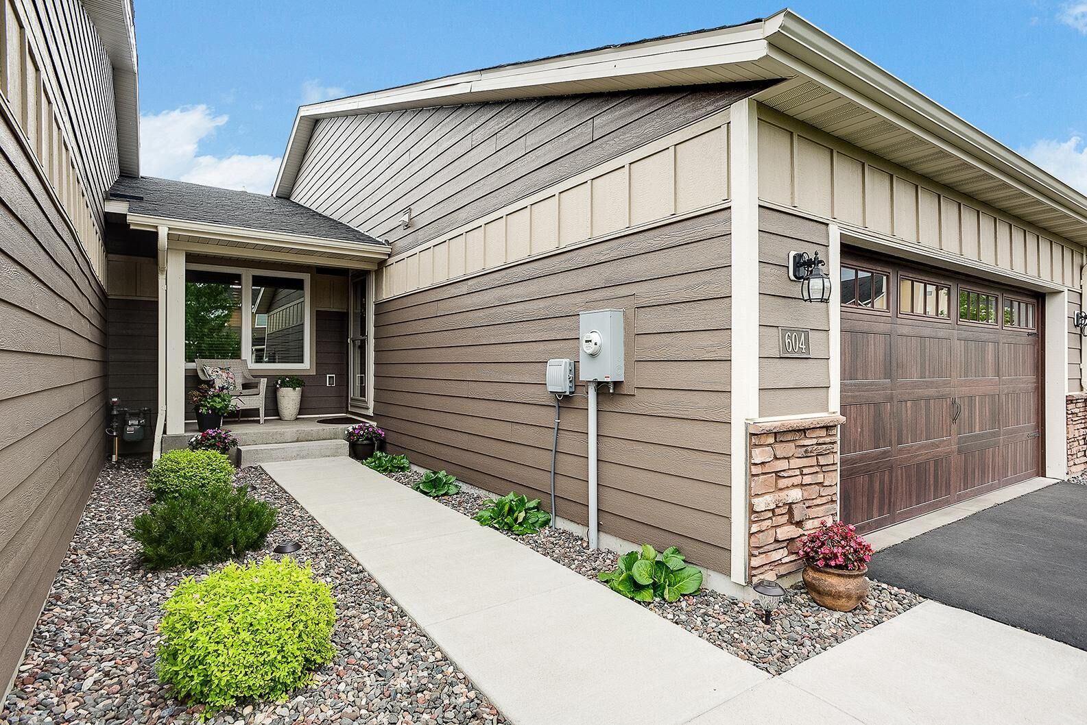 Property Photo: 604 Hideaway Lane MN 55129