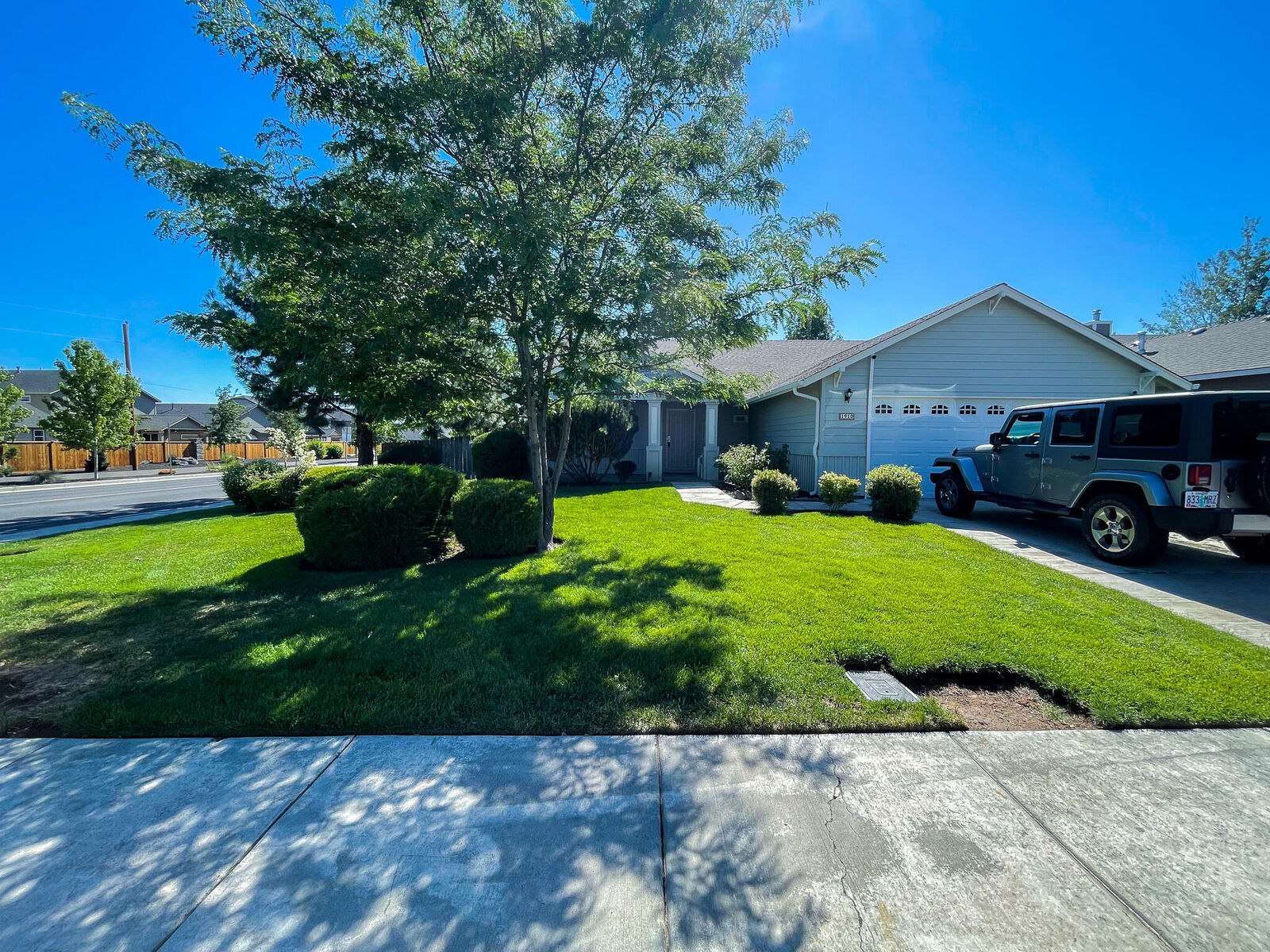 Property Photo: 1910 SW 37th Street OR 97756