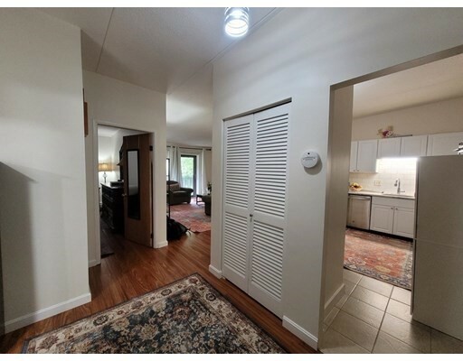 Property Photo: 80 N Warren St 20 MA 01801
