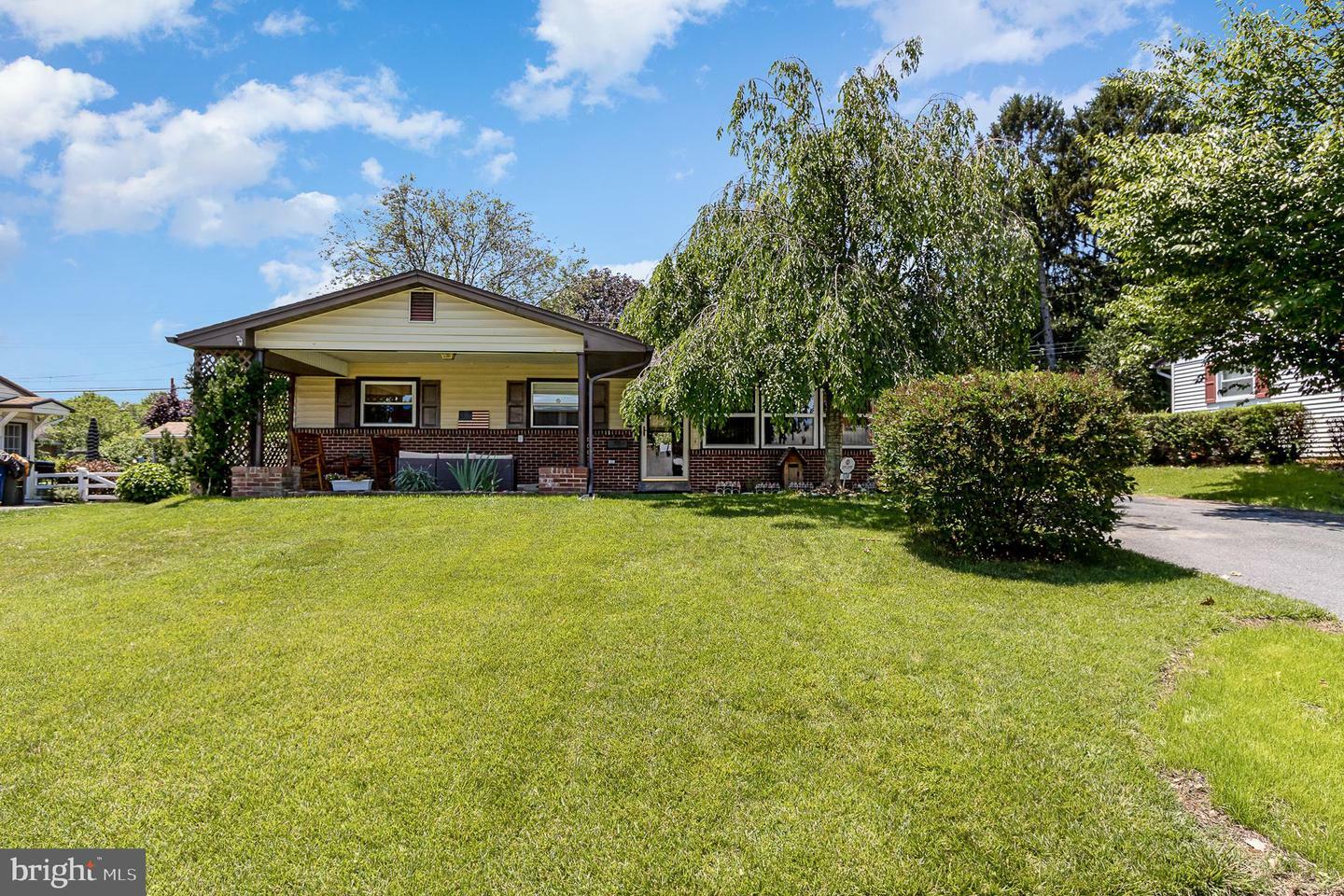 Property Photo:  134 Cambridge Drive  PA 17055 