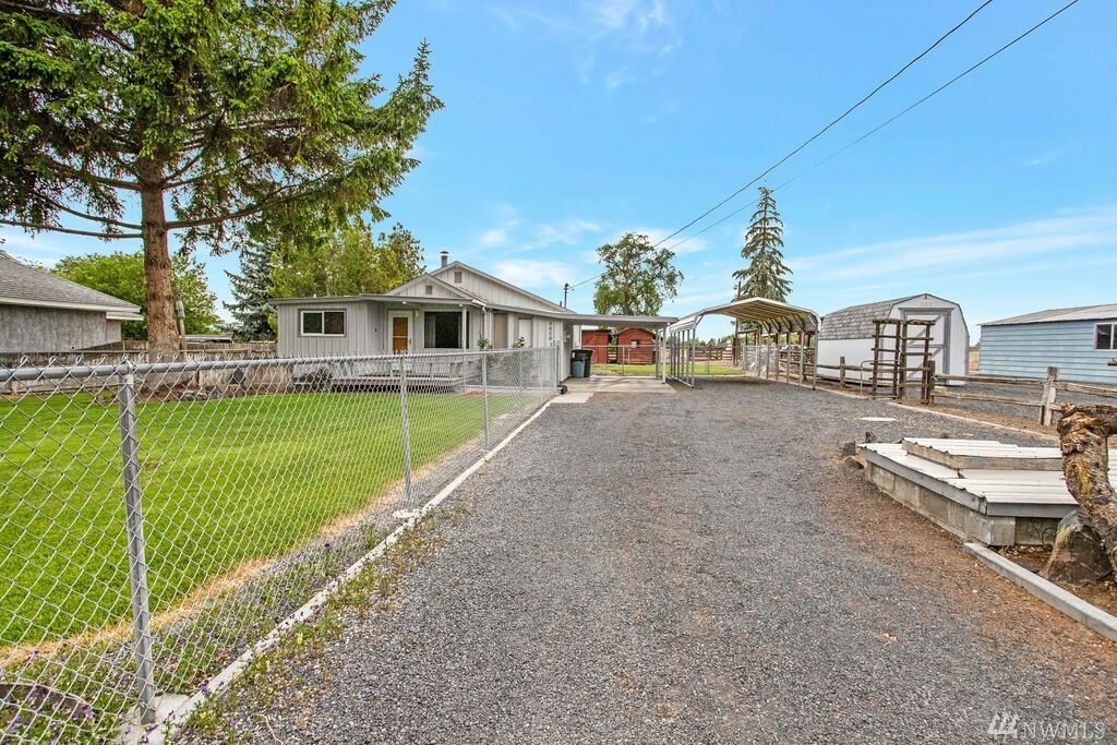 Property Photo:  3202 Arrow St NE  WA 98837 