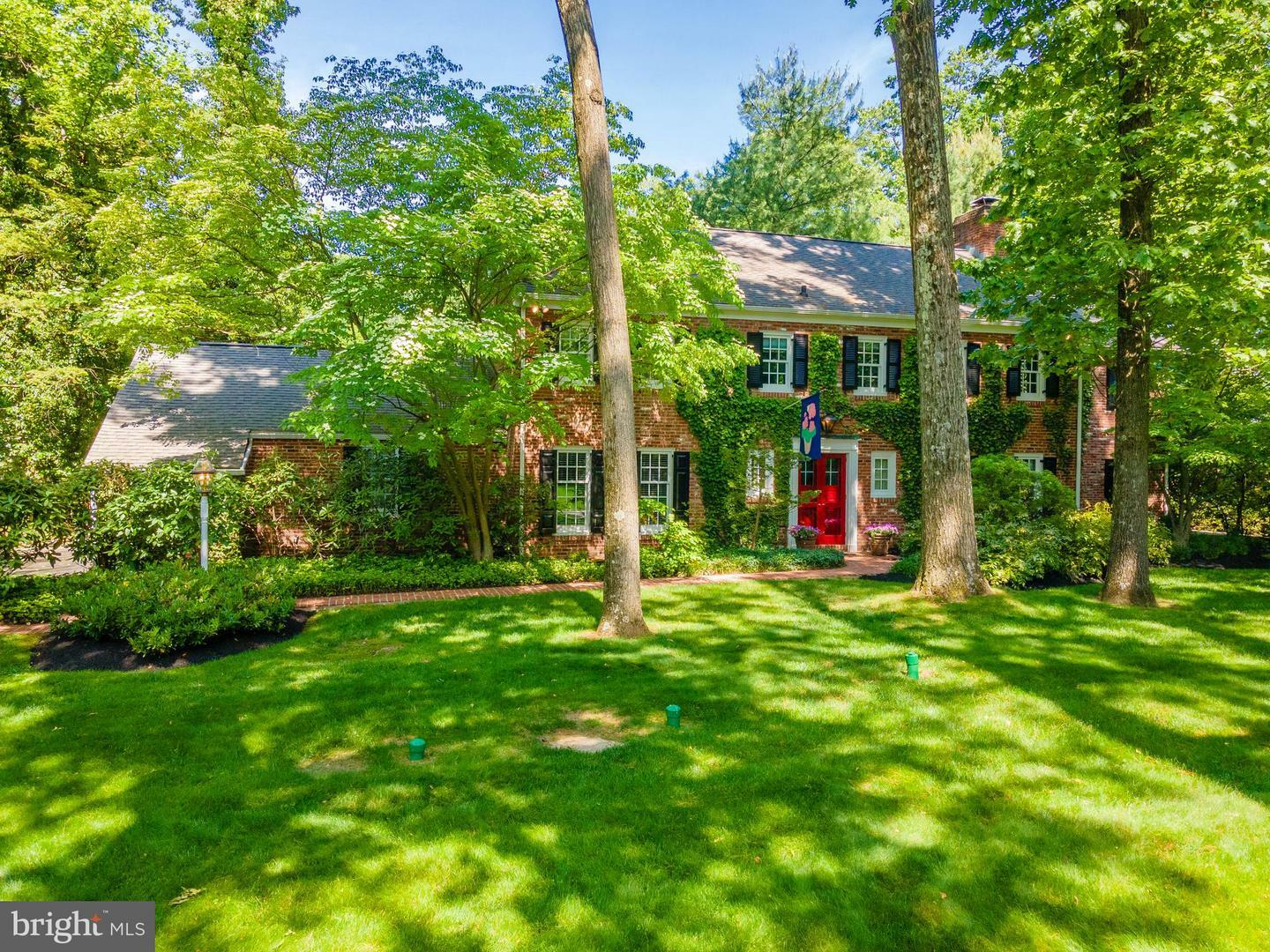 Property Photo: 1 Hiridge Road PA 19087