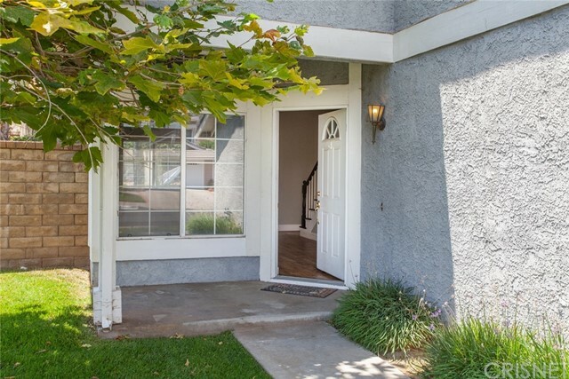 Property Photo:  28051 Devon Lane  CA 91350 