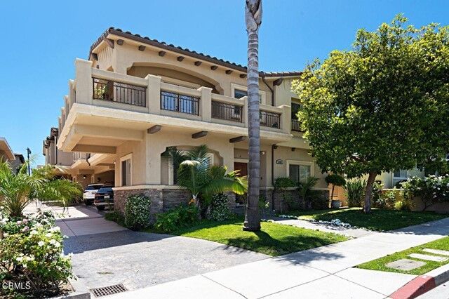 Property Photo:  1804 Grant Avenue C  CA 90278 