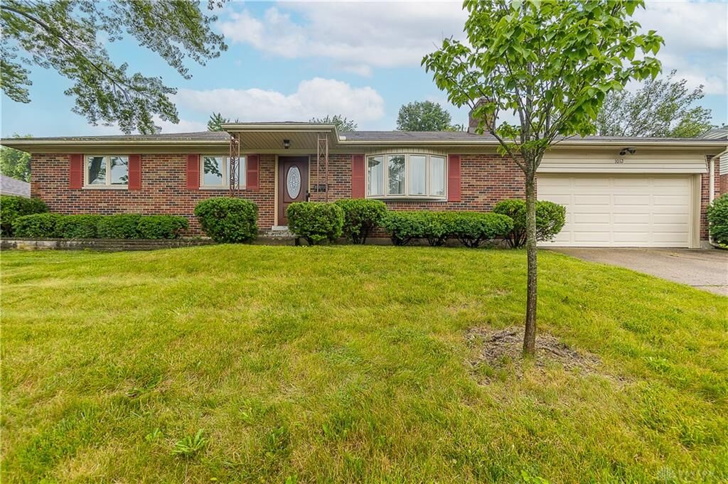 Property Photo: 1012 Wenbrook Drive OH 45429