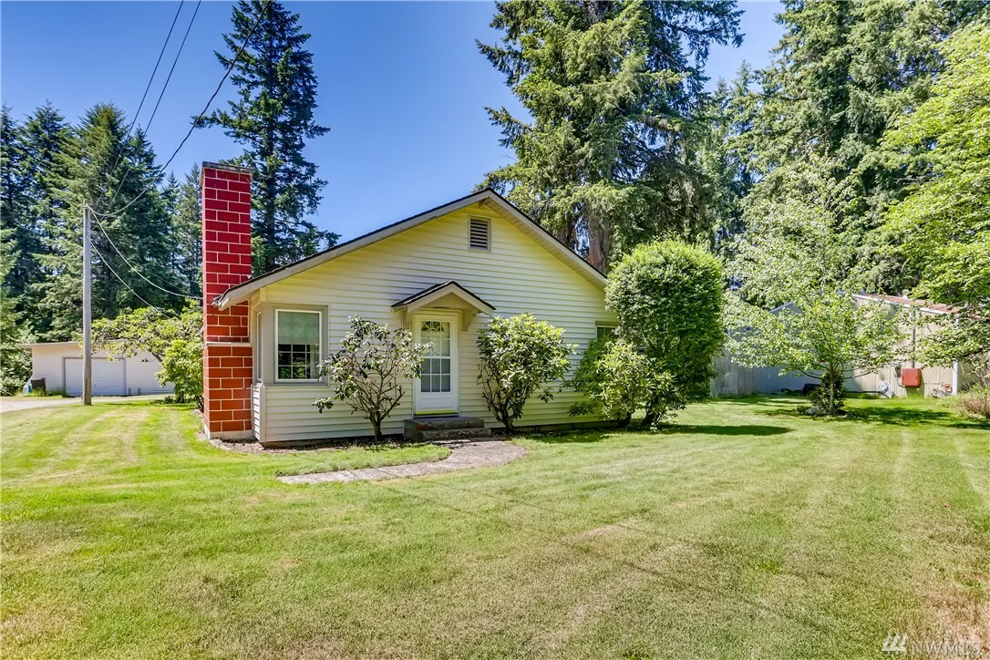 Property Photo:  22211 NE Redmond Fall City Rd  WA 98053 