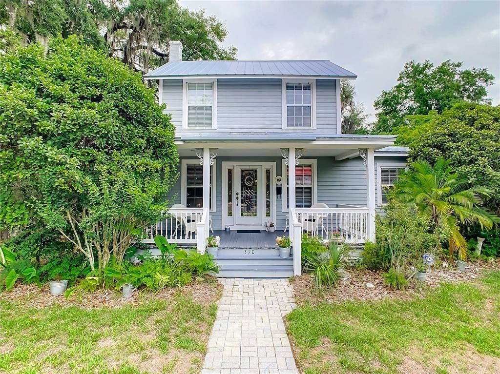 Property Photo:  310 S Holly Avenue  FL 32763 