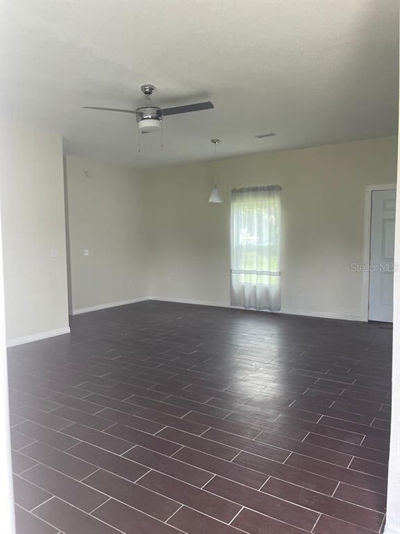 Property Photo: 470 D Street FL 33853