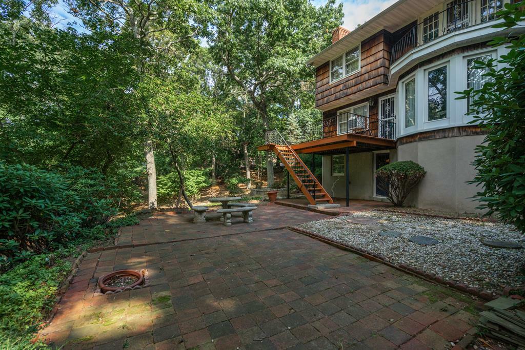 Property Photo:  19 Lodge Lane  NY 11777 