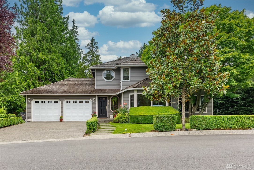 Property Photo:  8709 191st Place SW  WA 98026 