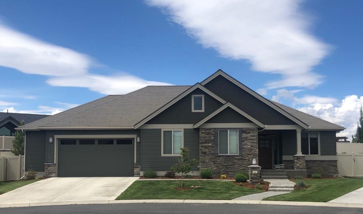 Property Photo: 4331 S Bernson Ln WA 99223-4652