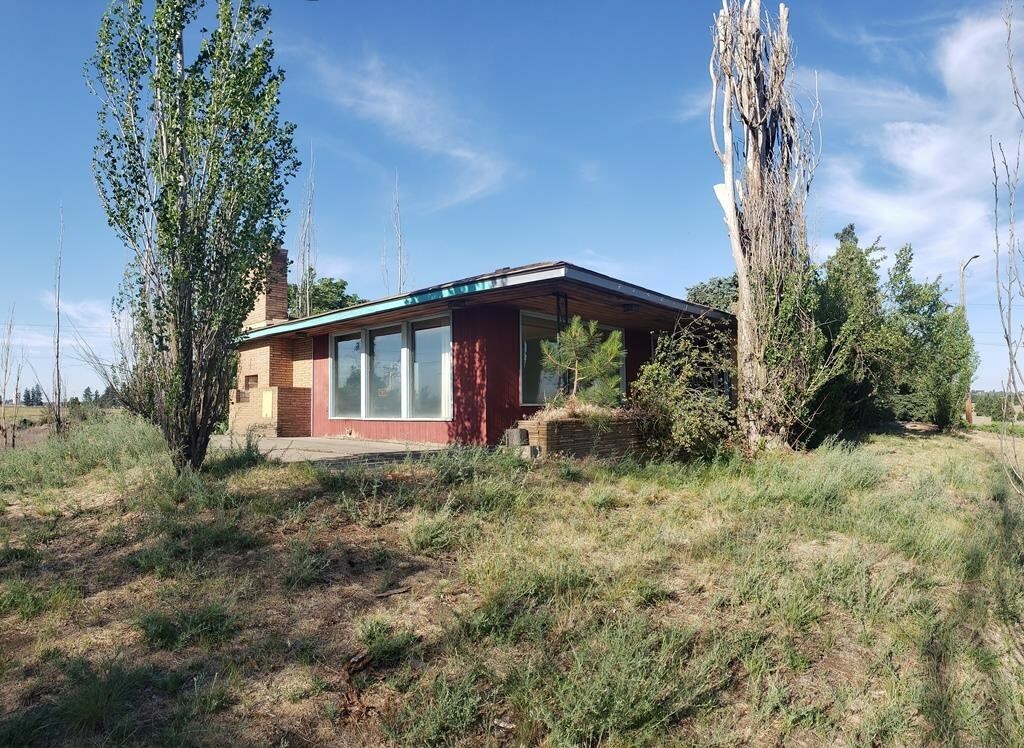 Property Photo:  1624 S Spotted Rd  WA 99224 