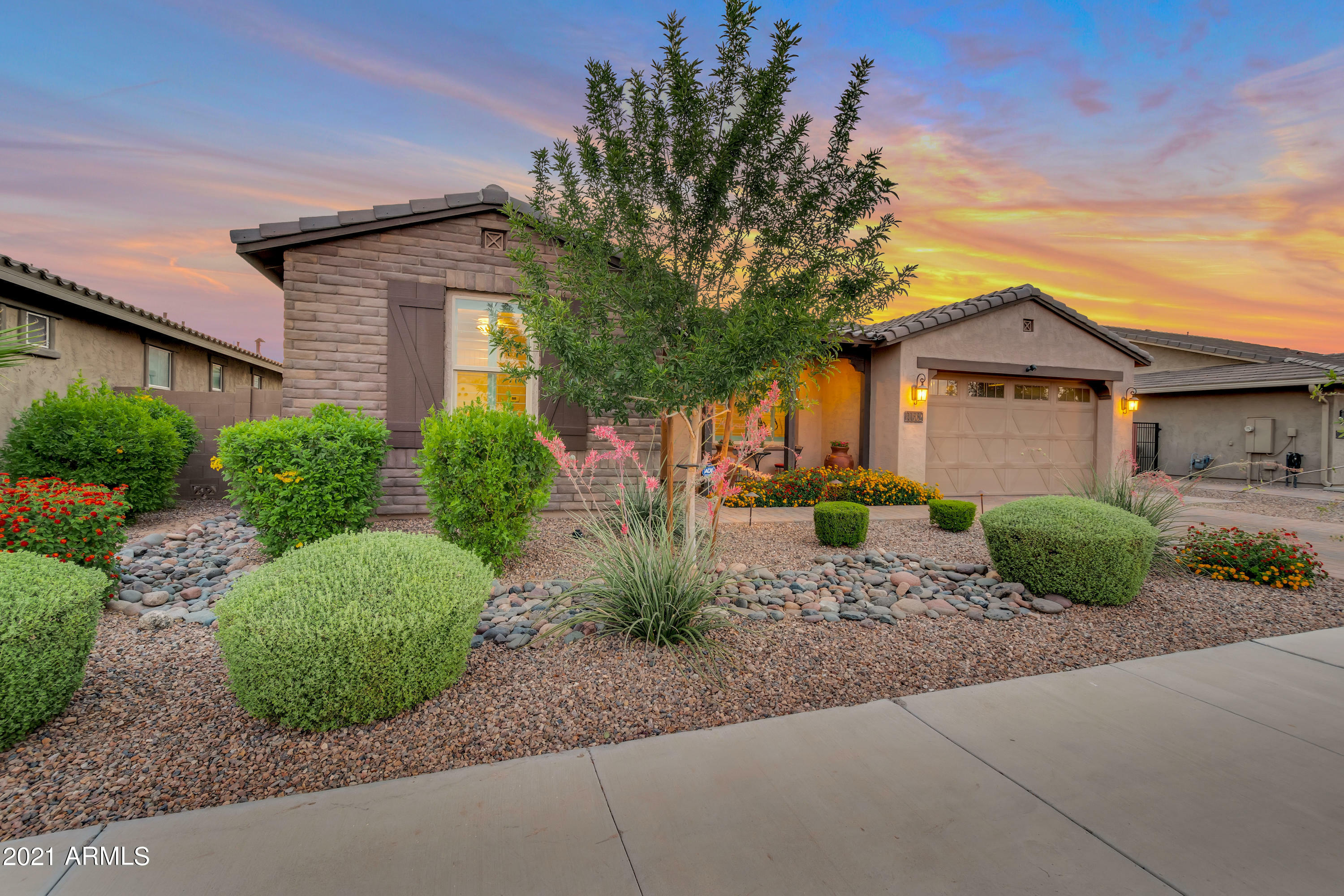 Property Photo:  21562 S 220th Way  AZ 85142 