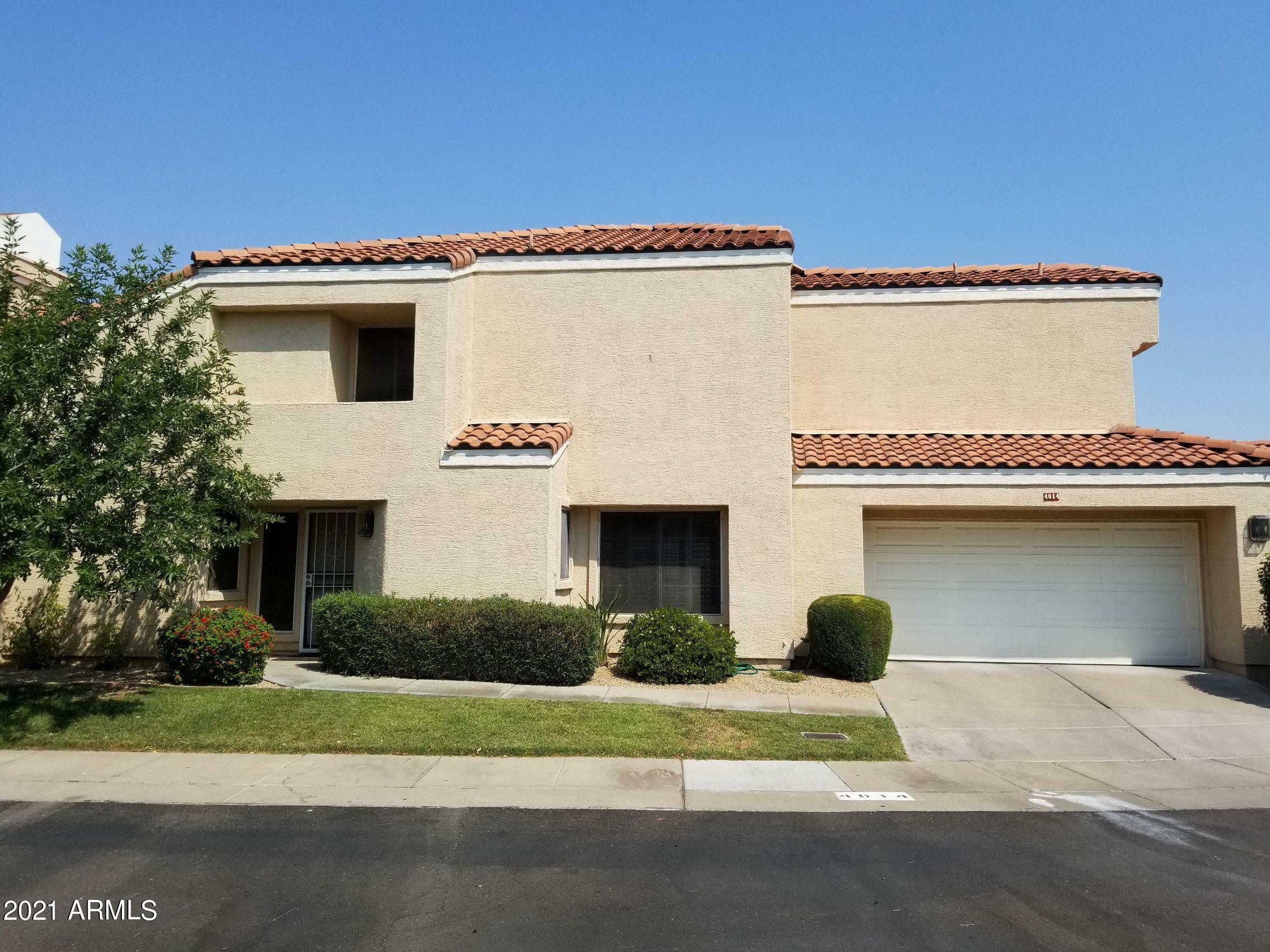Property Photo: 4014 E Paradise Drive AZ 85028