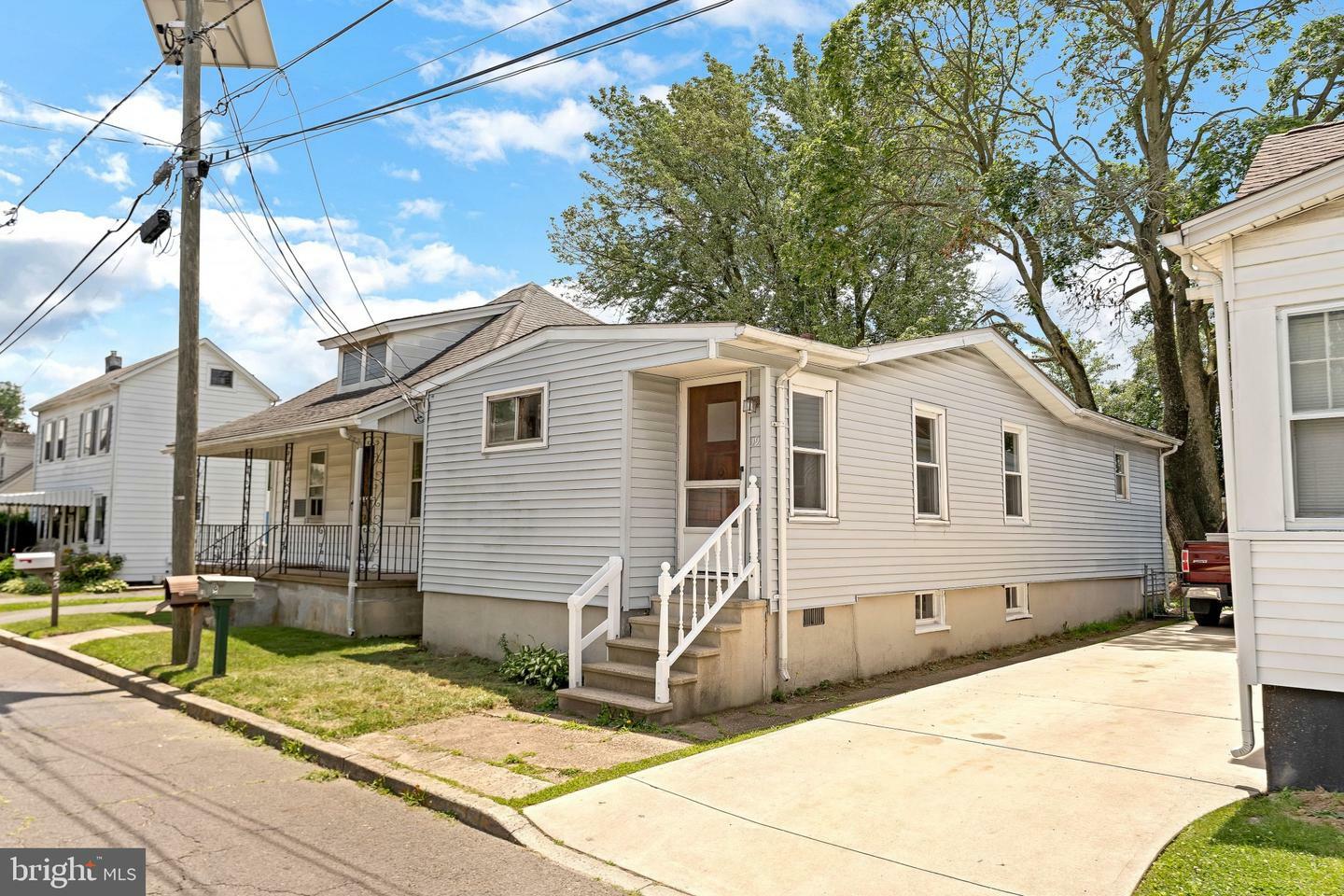 Property Photo:  19 Bismark Avenue  NJ 08610 