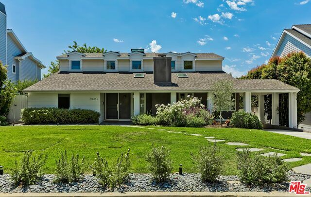 Property Photo:  16814   Bollinger Dr  CA 90272 