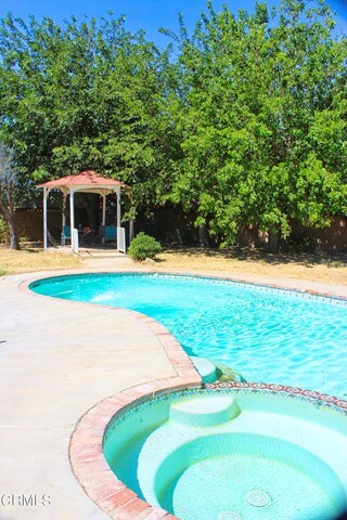 Property Photo:  42643 32nd Street W  CA 93536 